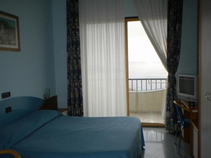 Hotel Ristorante Miramare Marina di Gioiosa Ionica Exteriér fotografie