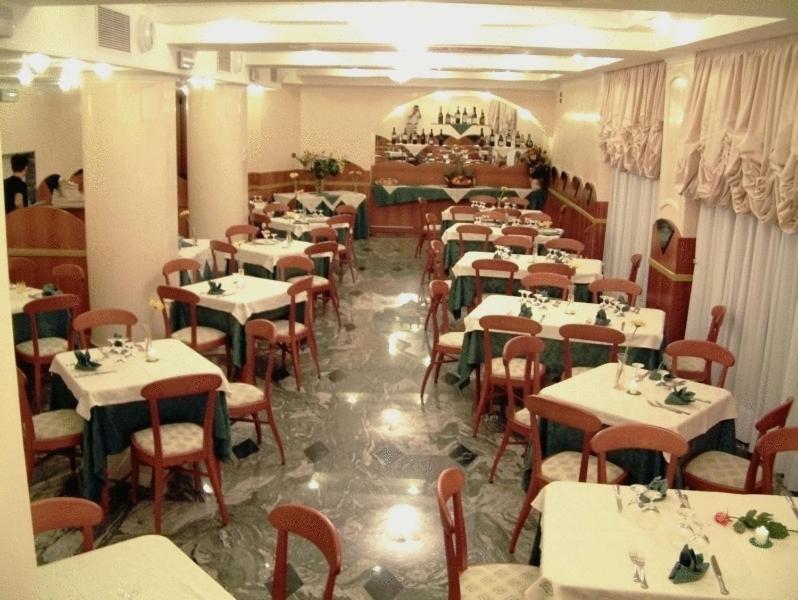Hotel Ristorante Miramare Marina di Gioiosa Ionica Exteriér fotografie